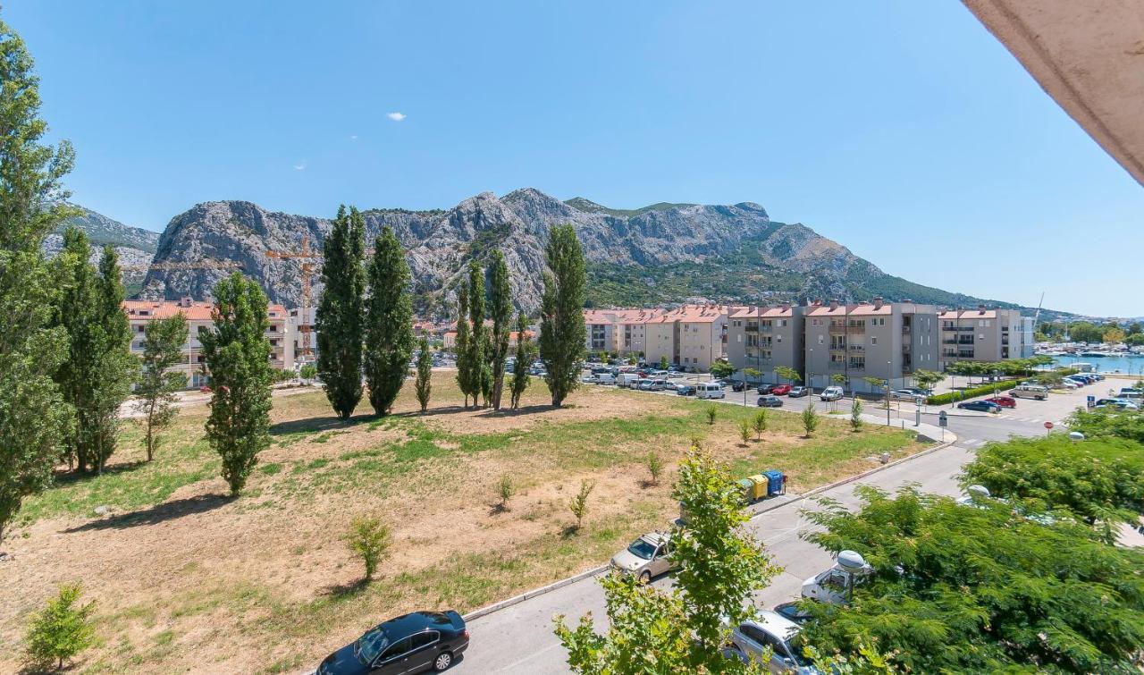 Apartment Luna Omiš Dış mekan fotoğraf