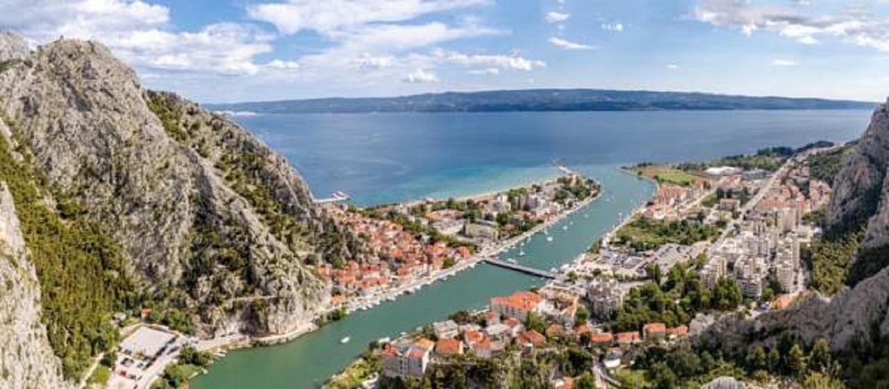 Apartment Luna Omiš Dış mekan fotoğraf